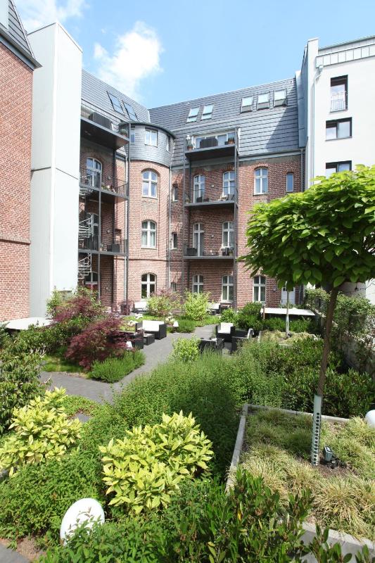 THE RED - Living Suites by the Rhine - image 16