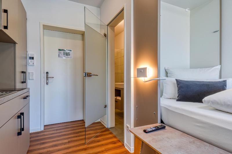 NiceToStay by Fairway Hotels - image 11