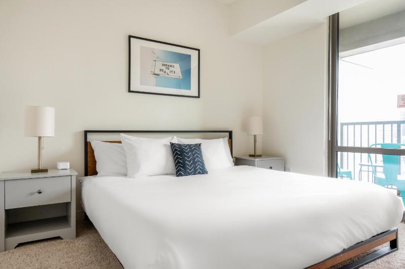 One-Bedroom Apartment (Self Check-in with Virtual Front Desk) image 1
