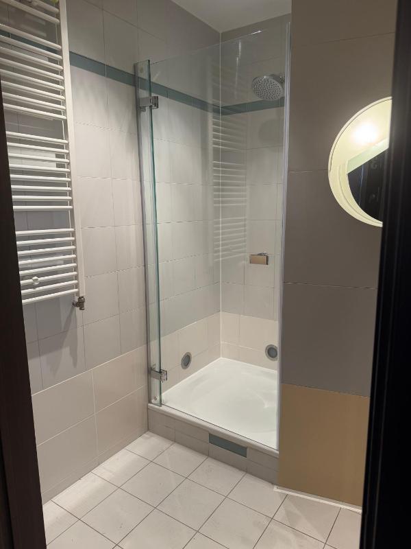 Diplomatic Suite image 2