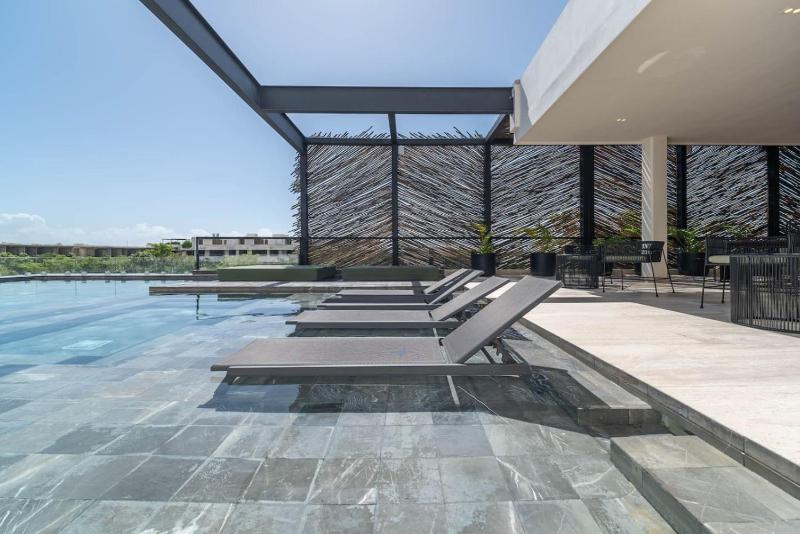 2BR Plunge Pool and Close to Beach - image 21