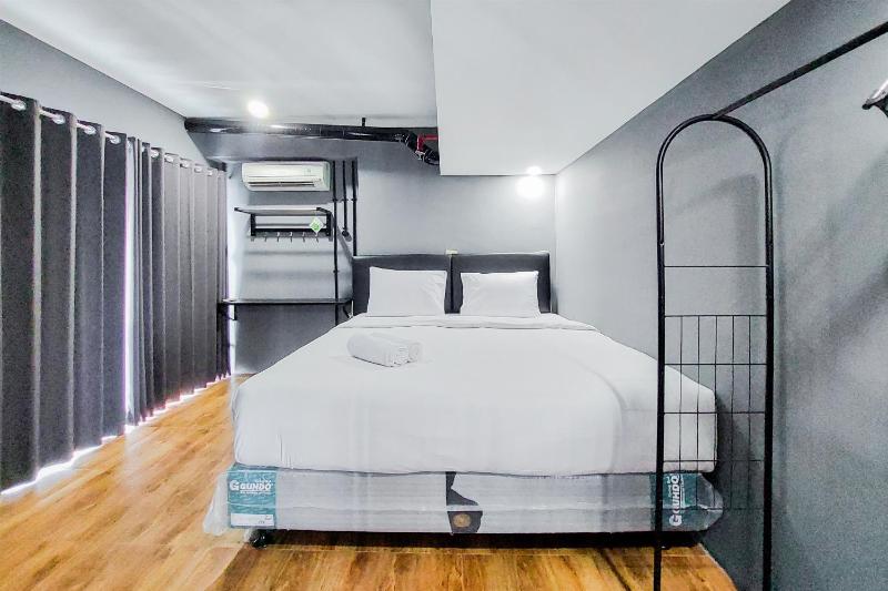 Spacious 2BR Loft at Brooklyn Alam Sutera Apartment By Travelio - image 13