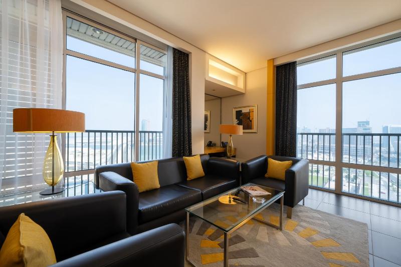 Bay View – One Bedroom Apartment image 1