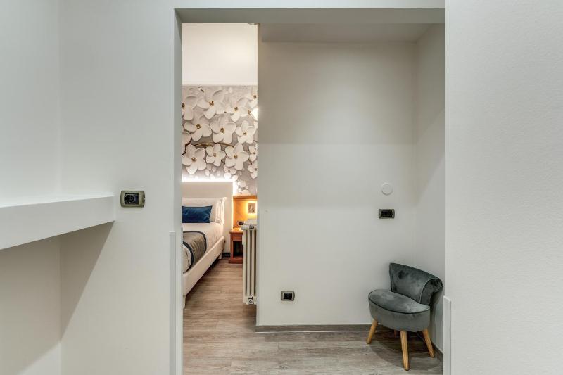 Quadruple Room image 2