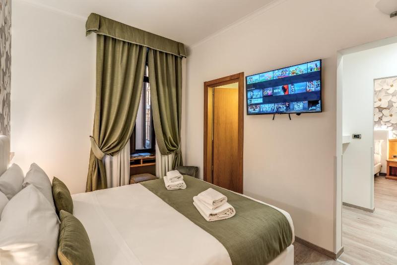 Quadruple Room image 1