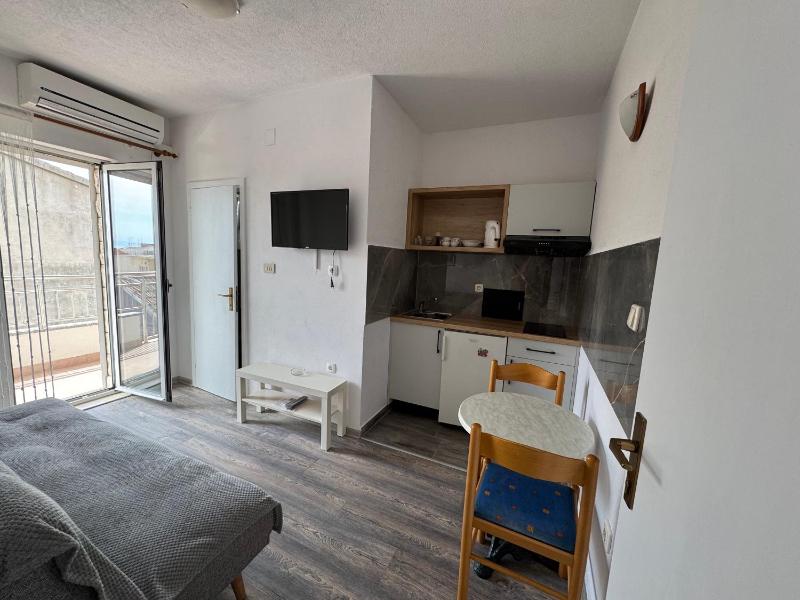 Apartment Makarska M&I FREE PRIVATE PARKING - image 16
