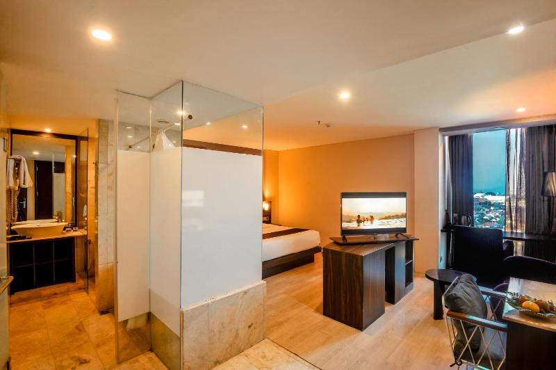 Grand Edge Hotel Semarang - image 9