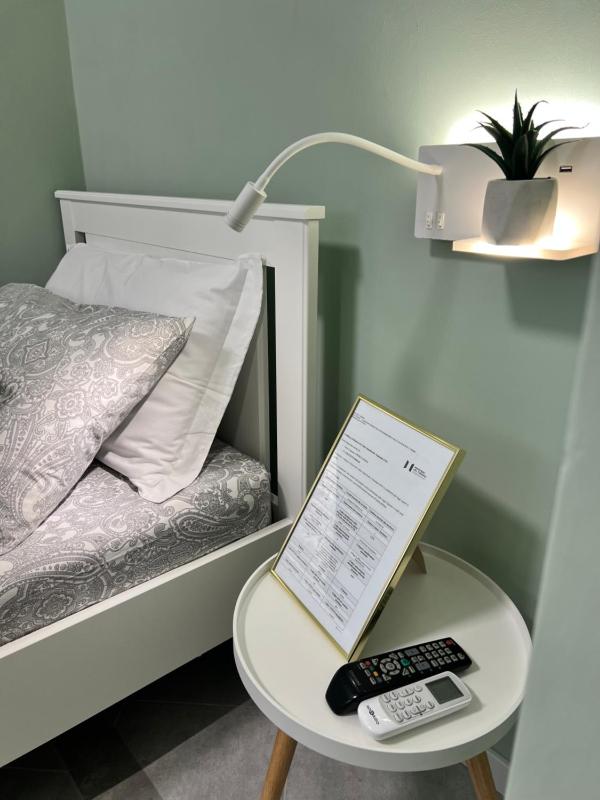 Single Room image 4