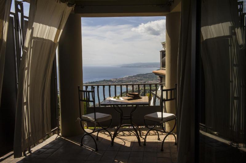 Junior Suite with Sea View image 3