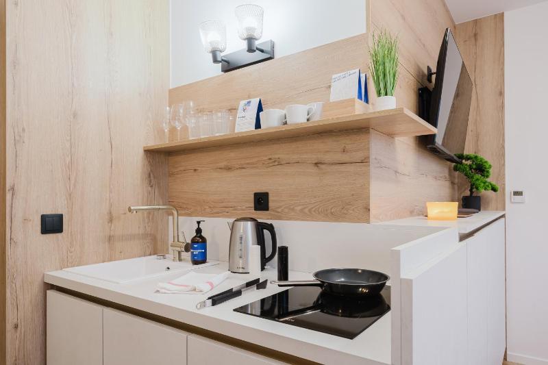 Studio Apartment image 2