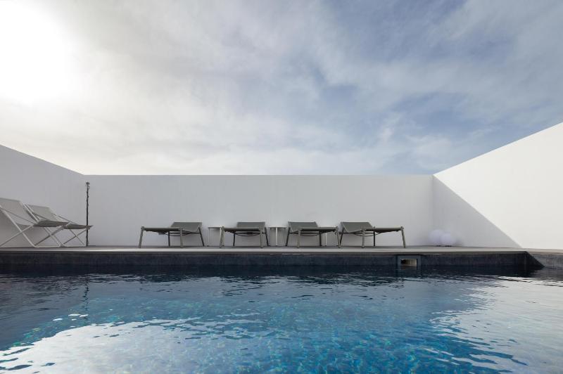Alinea Suites Limassol Center - image 10
