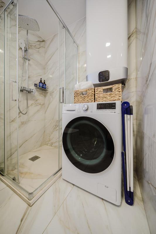 Studio Apartment image 4