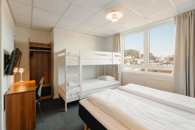 Quadruple Room image 1