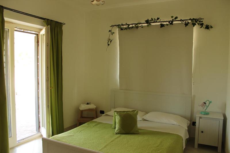 Double Room image 4