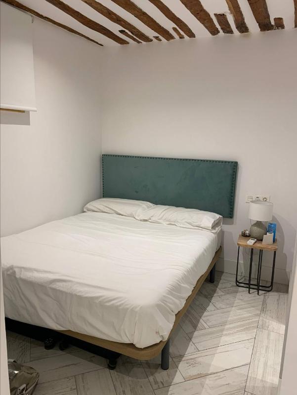 Modern & cozy 1 bedroom apartment in Malasaña - image 7
