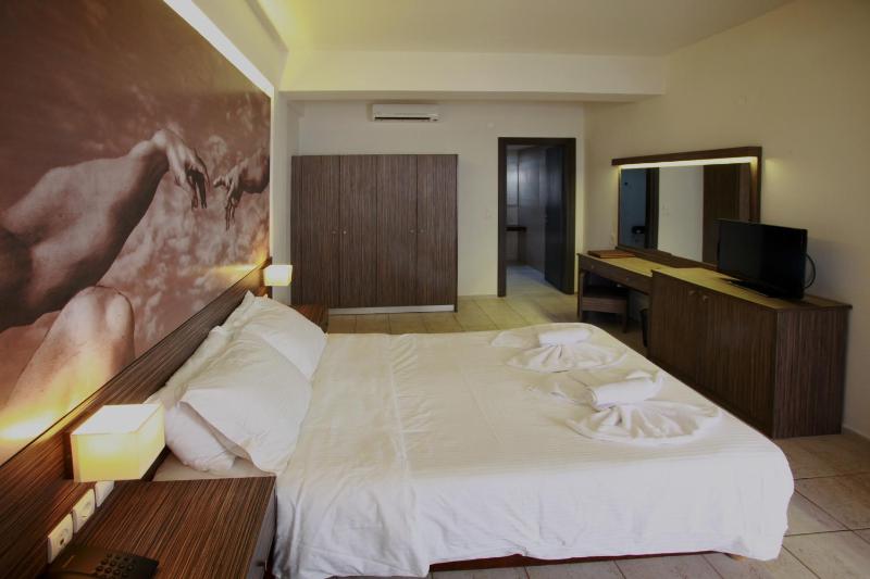 Double or Twin Room image 1