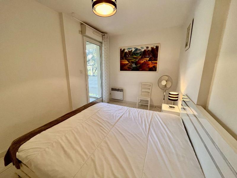 Appartement 2P avec Balcon Proche Centre et Plages - Parking Inclus Cavalaire - FR-1-226B-127 - image 12