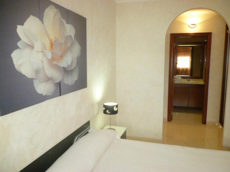 Roque del Conde 5 - Two Bed - image 3