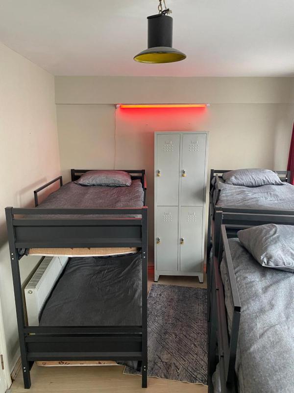 6-Bed Male Dormitory Room image 1