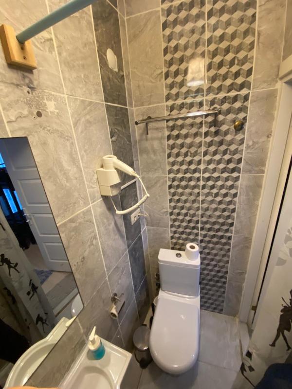 6-Bed Male Dormitory Room image 4