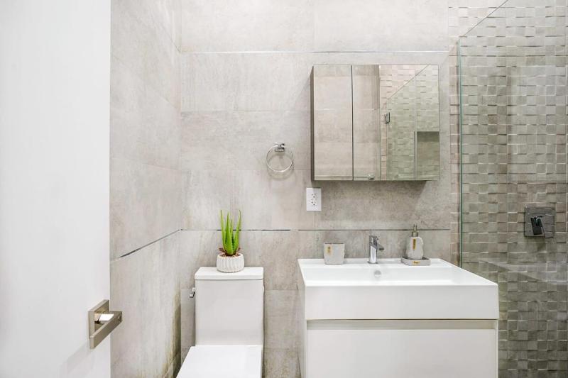 Apartment image 3