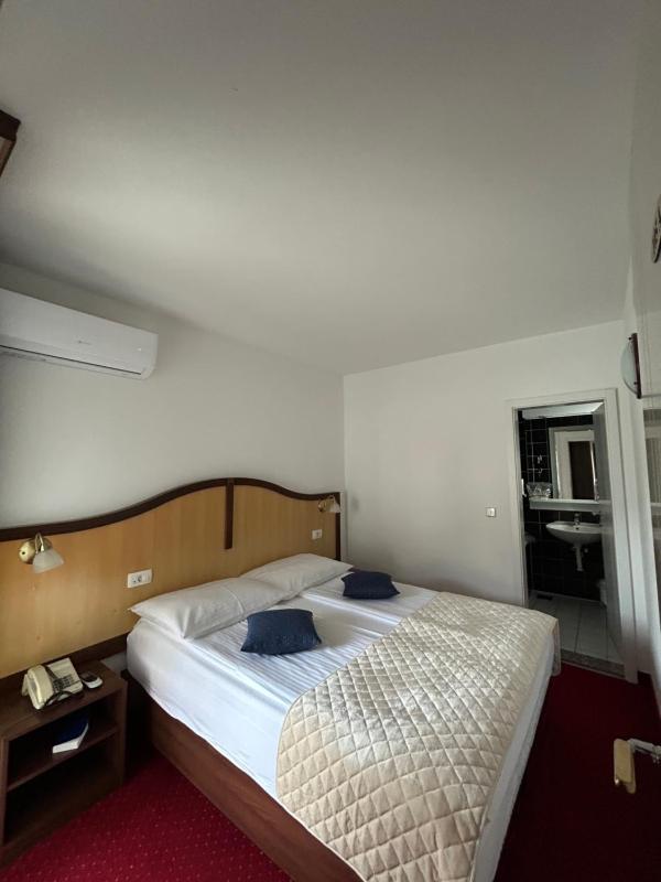 Two-Bedroom Apartment with Balcony image 4