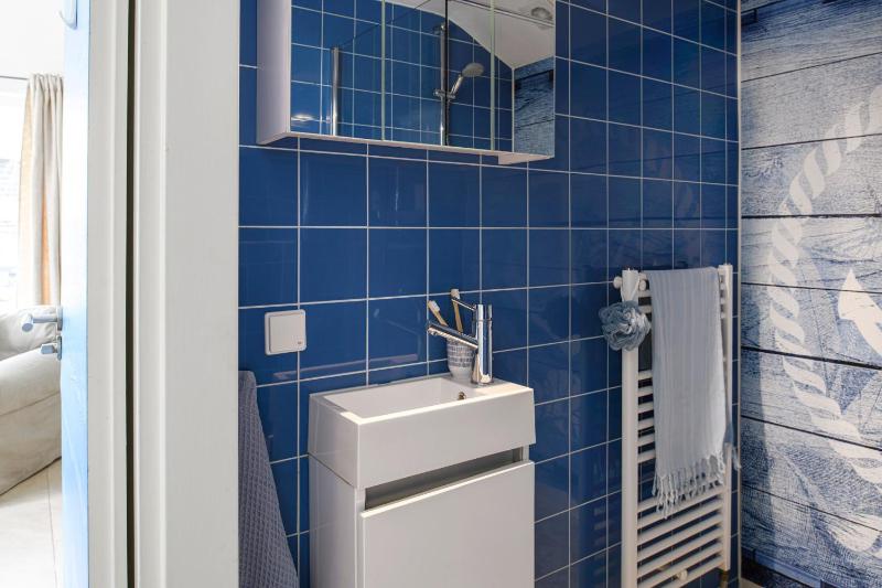 Two-Bedroom House image 2