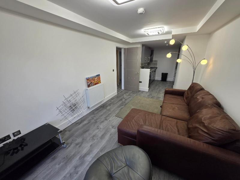 Two-Bedroom Deluxe Apartment image 2