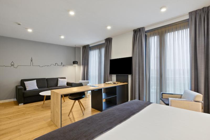 Suite image 4