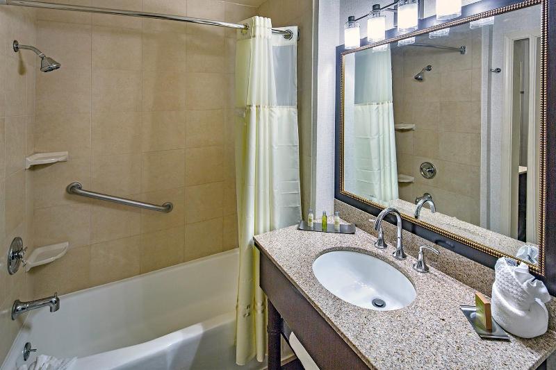 King Room image 3