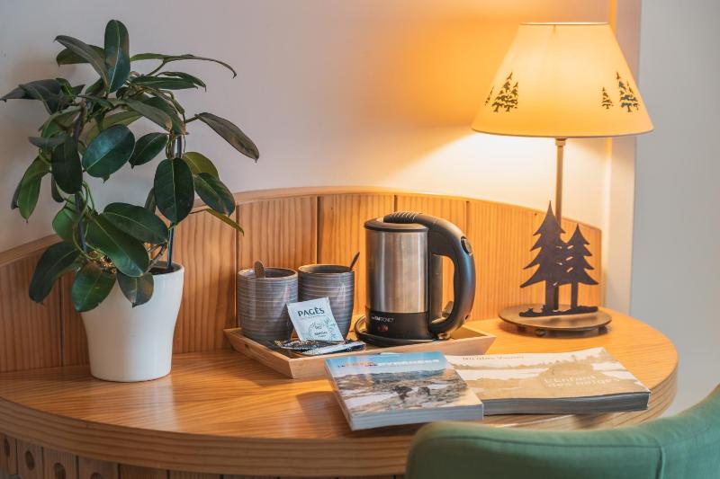 Hôtel Le Bois Joli - image 23