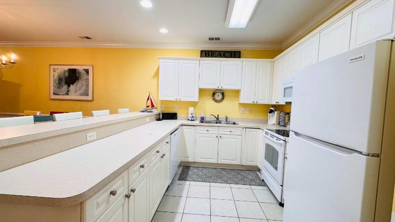 Enjoy the comfort of this amazing place - image 30