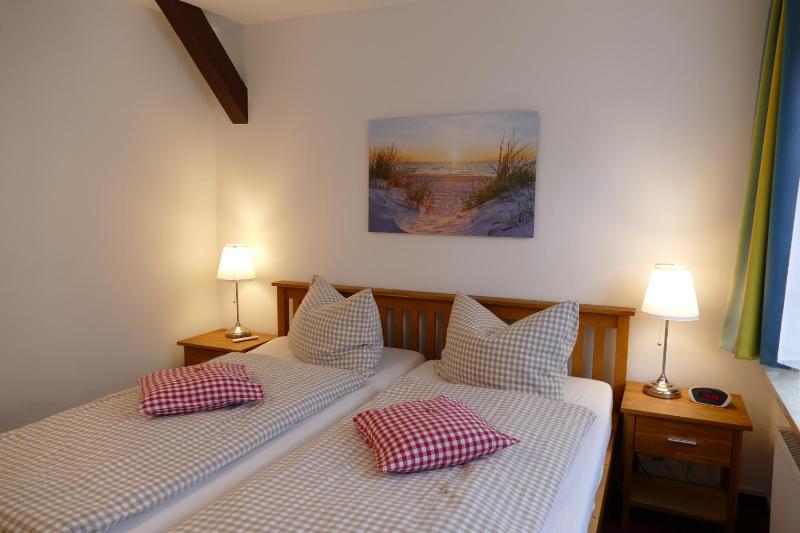 Double Room image 3