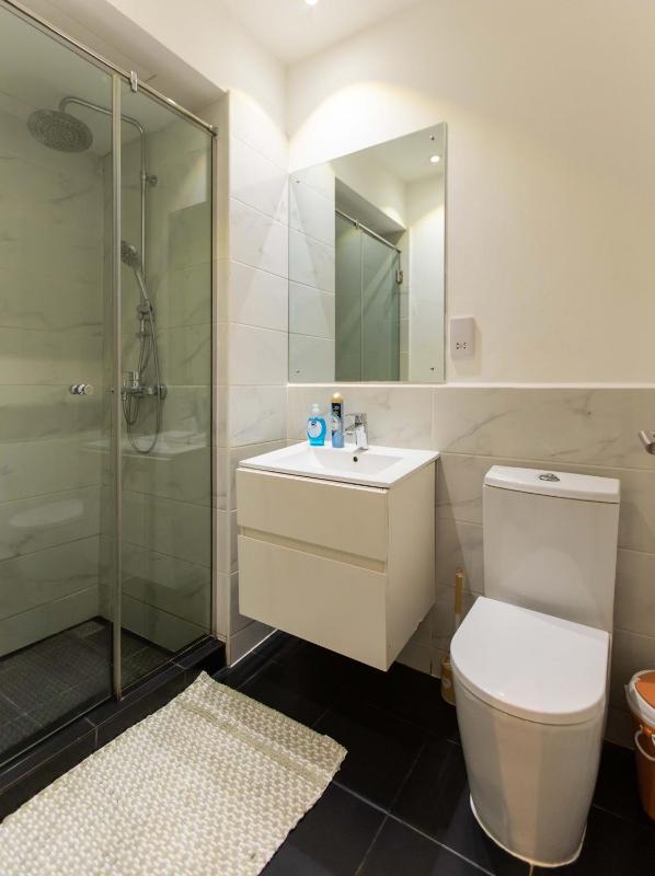 Central Studio Suite at Embassy Gardens - image 9