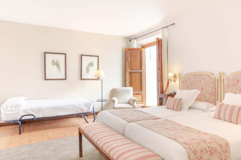 Triple Room image 1