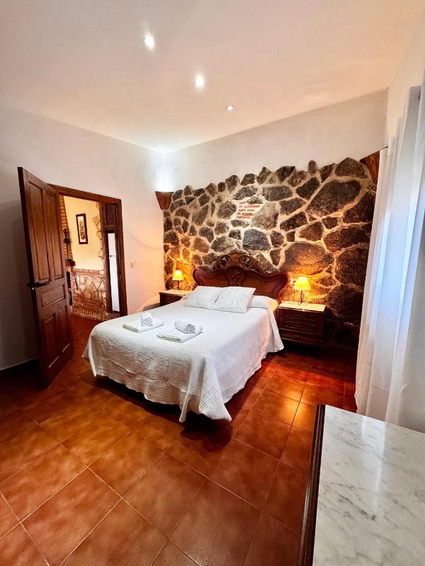 Two-Bedroom House image 4