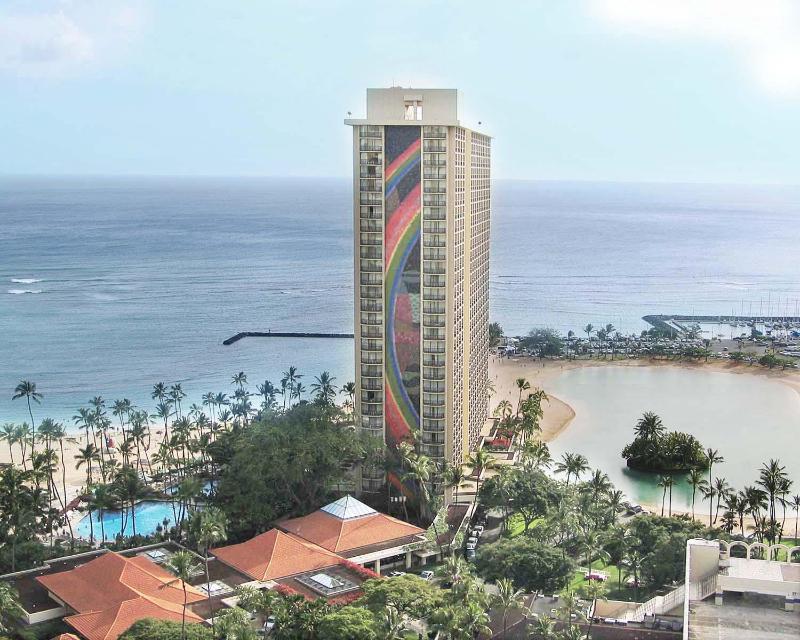 Double Room with Two Double Beds and Ocean View image 4