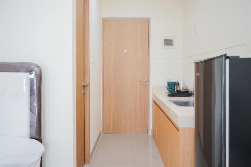 Simply Look Studio Apartment at B Residence By Travelio - image 3