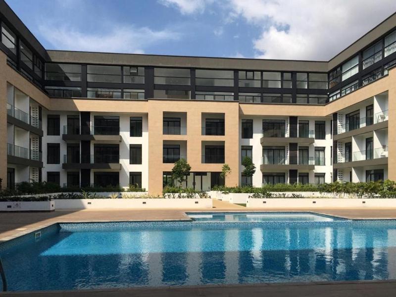 Central Studio Suite at Embassy Gardens - image 2