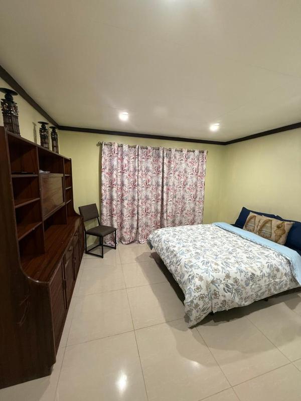 Family Home in Nadi - image 4