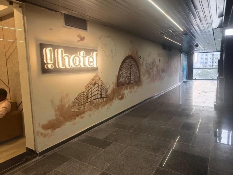 i Hotel - TRP Mall - image 7