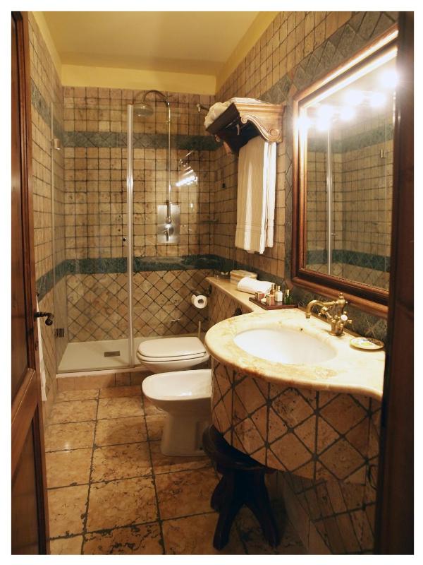 Superior Room image 4