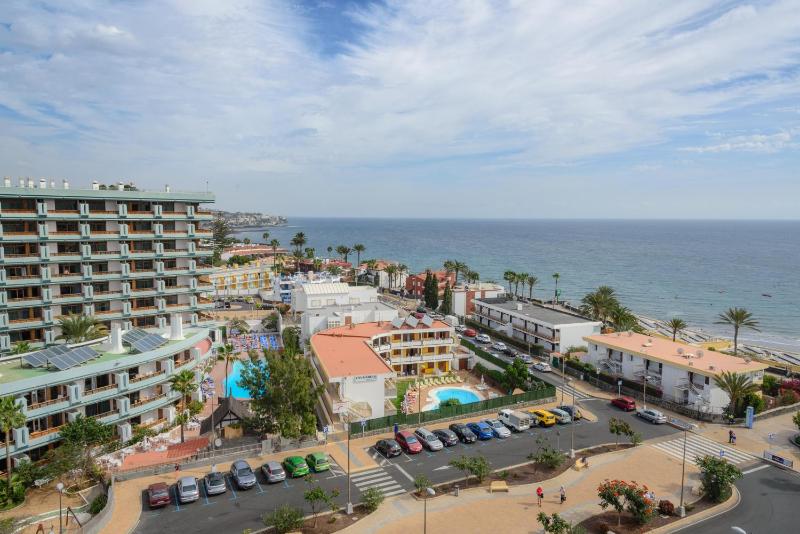 Apartamentos Las Arenas - image 2
