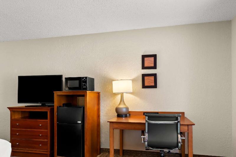 King Room image 3