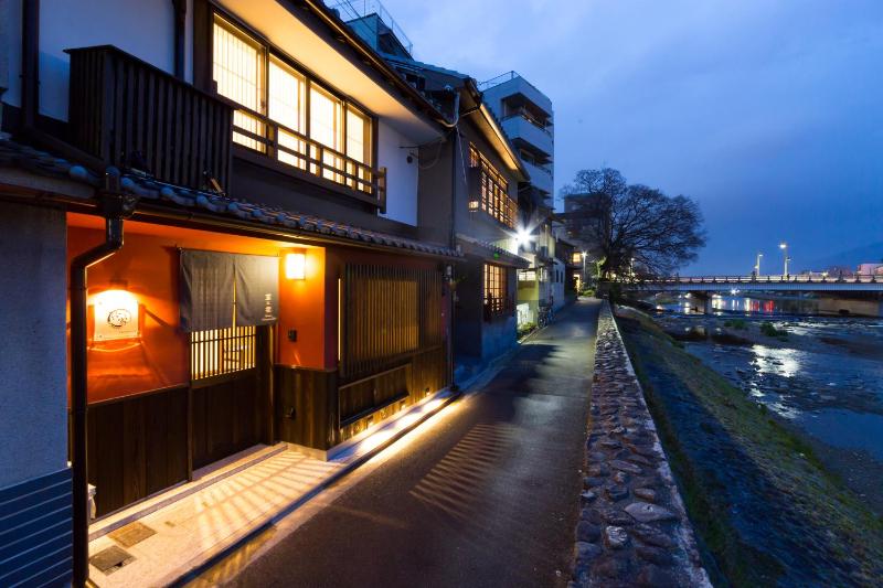 Kyotoya Kamogawagojo - image 1