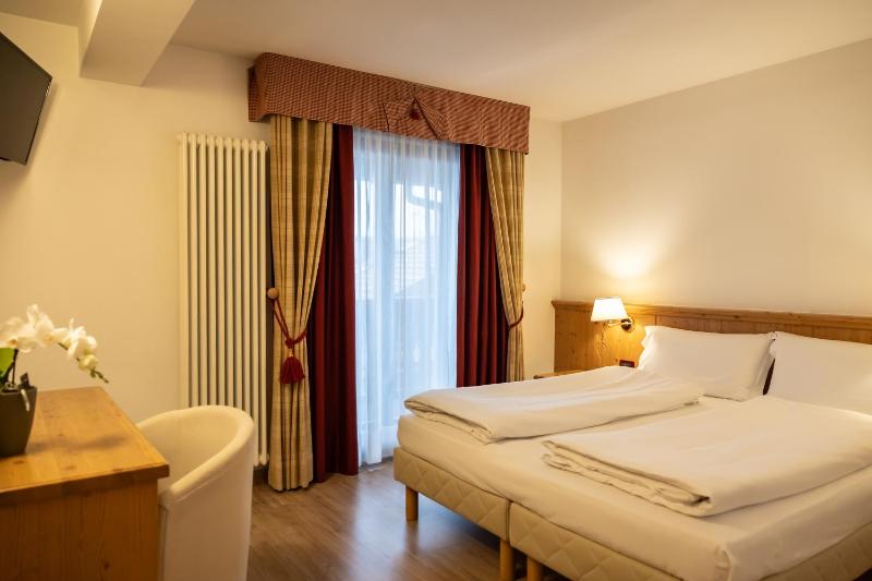 Superior Double or Twin Room image 1