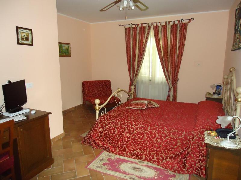 Double Room image 1