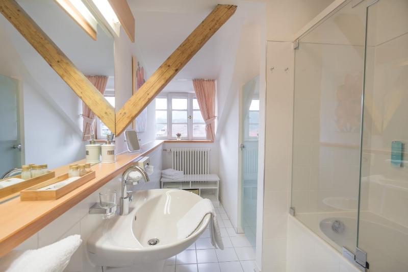 Double Room with Mountain View image 3