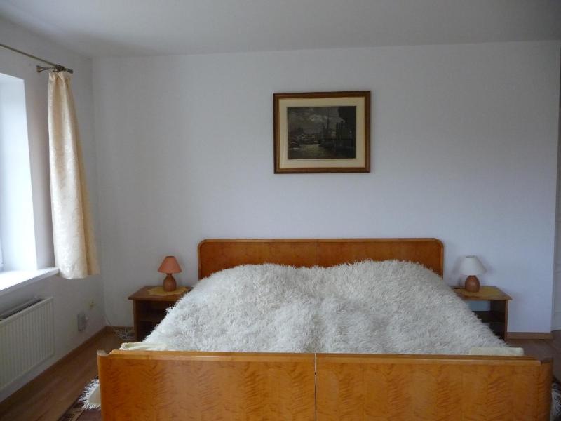 Deluxe Double Room with Balcony image 4