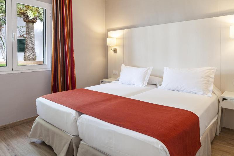 Two Bedroom Premium Suite - Water Park Access Included (2 Adults + 1 Child)  image 3